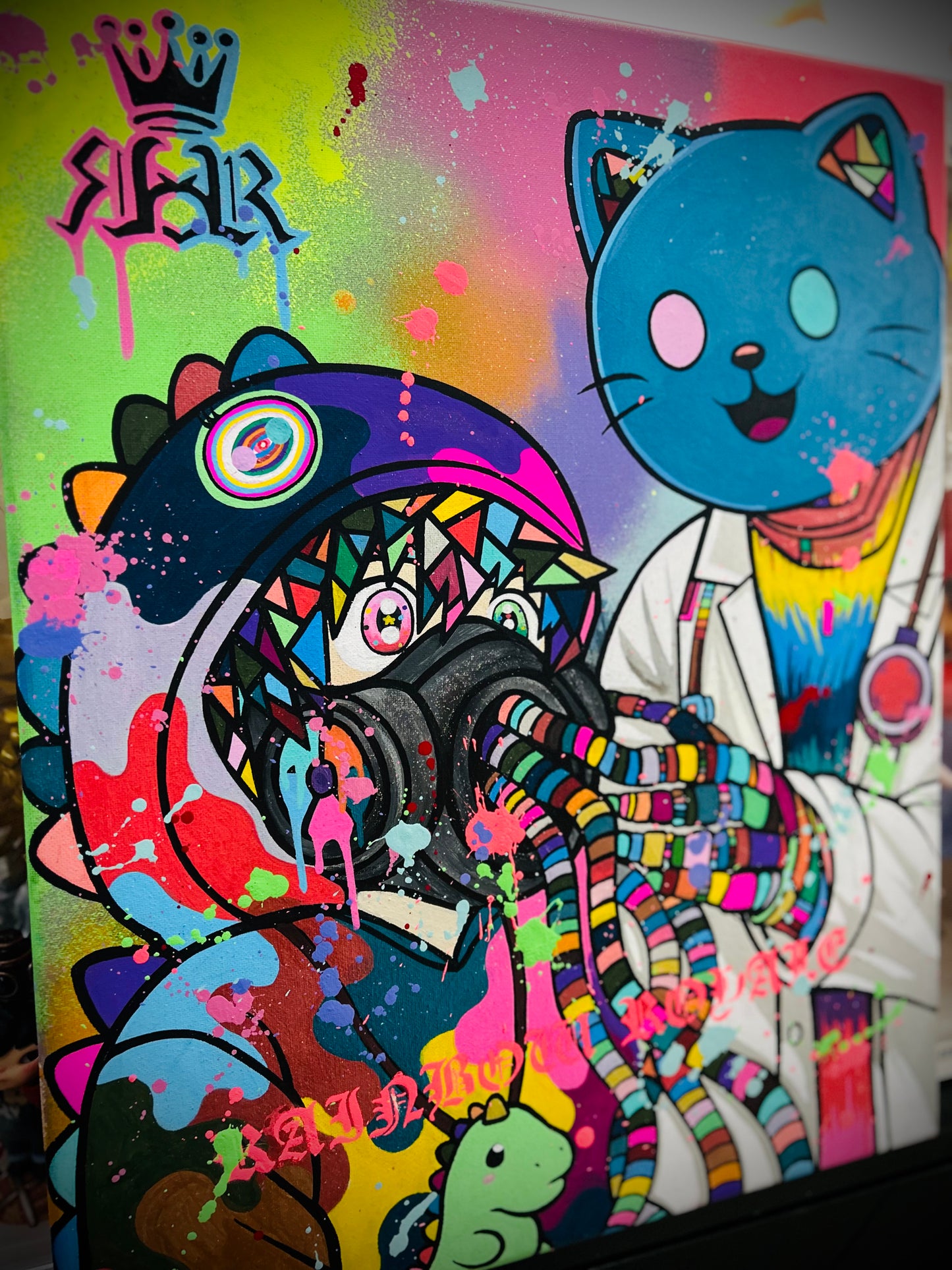“MIKA15 - MASK THE PAIN”