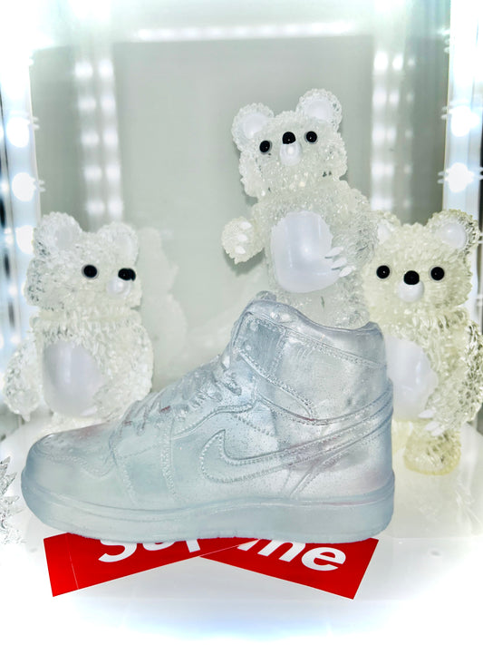 (SOLD OUT)Pure Crystal AJ1 Sculpture